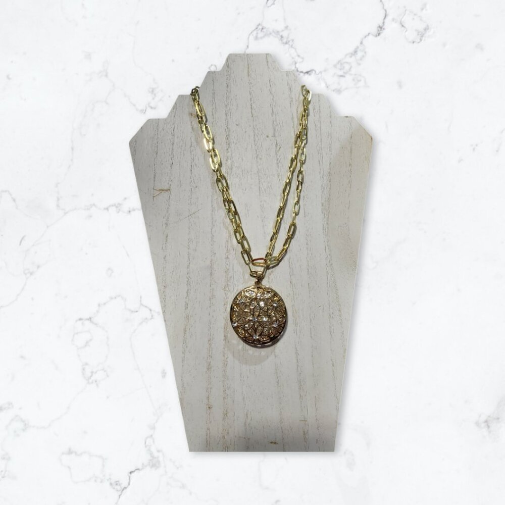 Rhinestone Pendant Necklace